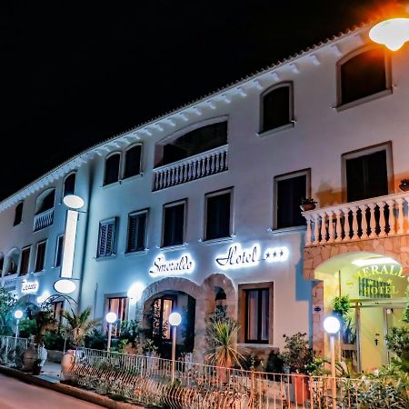 Hotel Smeraldo Affitta Camere Isola Rossa  Exterior foto